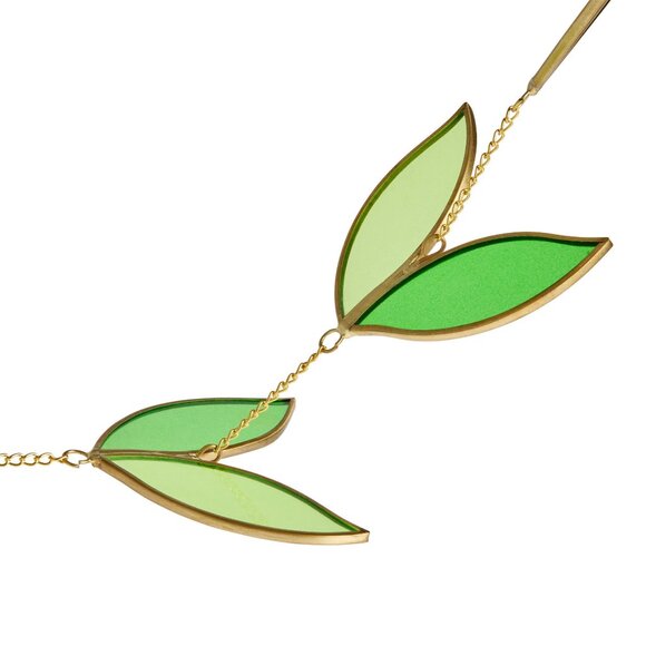 Green Glass Leaf Suncatcher Garland - Picture 12 of 12